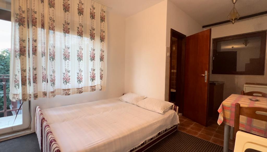 Image of House - 10 Bedrooms - 8 Bathrooms for Sale in Herceg-Novi-Bijela-Montenegro, Image 11